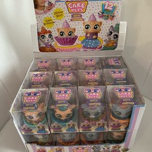 NEW BOX OF 24 Danawares Cake Pets Kitty Scented Pop Up Toy